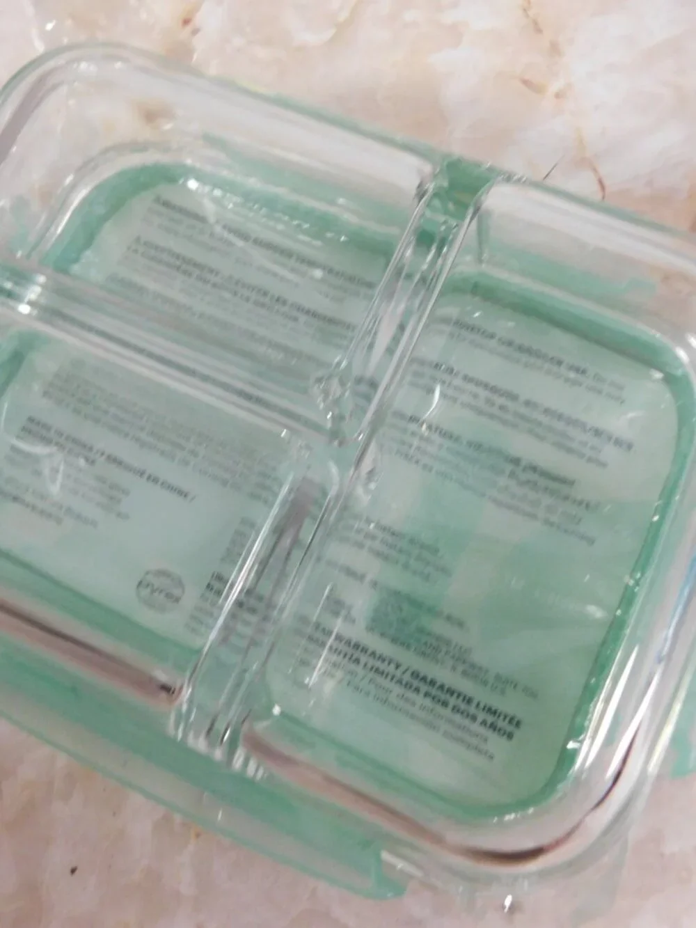 Pyrex Snapware Glass Meal Box 3 Compartments 3.8 Cup NEW